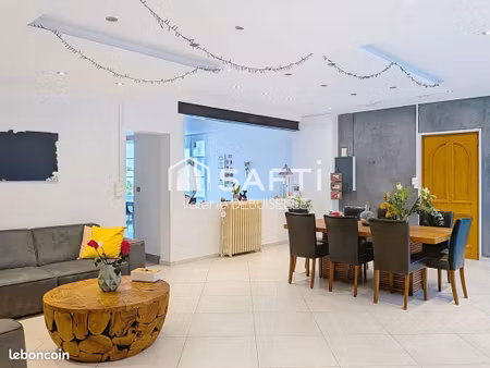 maison 6 pièces 164 m²