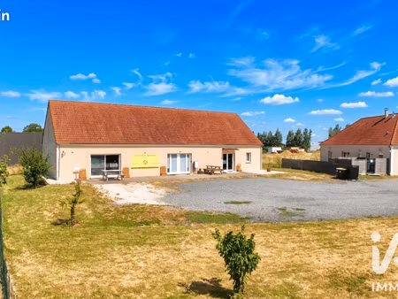 local 218 m² auneau