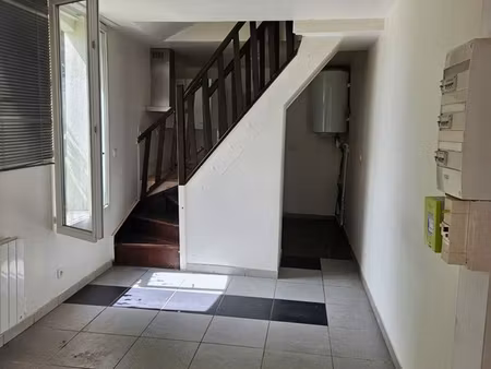 à louer – appartement t3 en duplex d'environ 50 m²