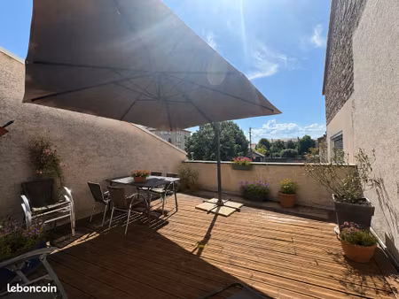 maison de ville de 130 m² à vendre – centre-ville de saint-rambert (42170)