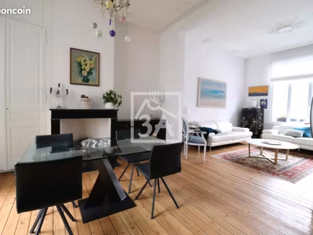 maison 9 pièces 180 m²