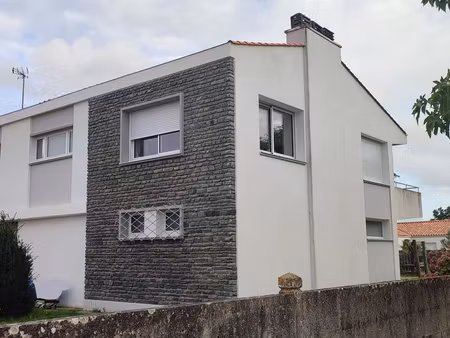 maison nieul le dolent