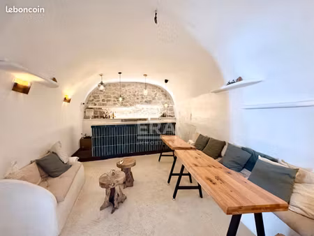 local commercial  restaurant 85 m² saint paul de vence