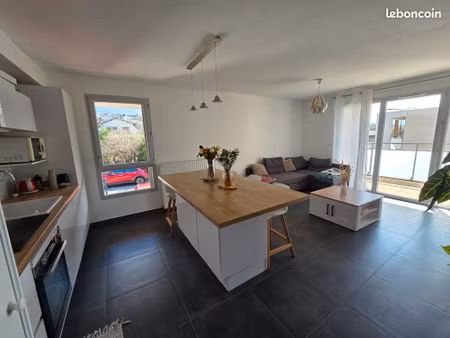 appartement t3 lumineux avec terrasse et garage – aix-les-bains
