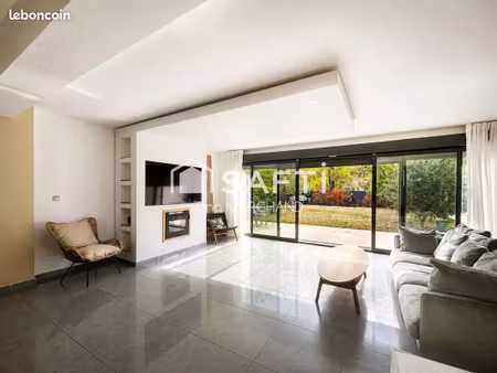maison 6 pièces 157 m²