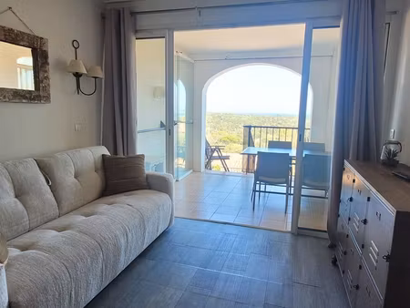 loue f2 climatisé vue mer domaine des restanques
