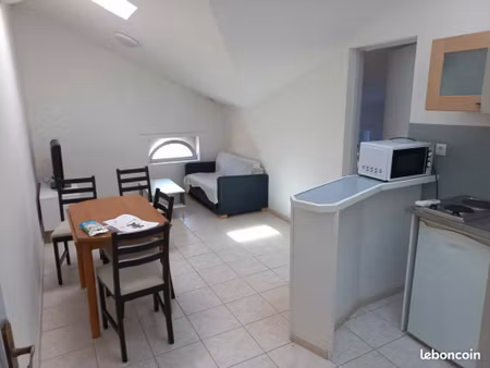 jolie appartement t2 avec clim