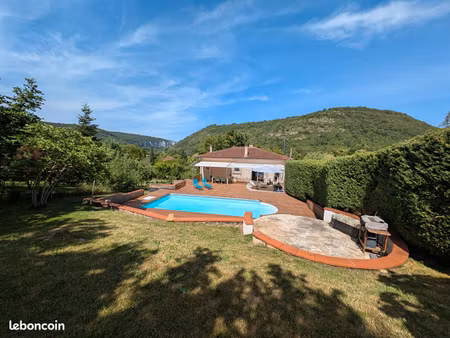 maison 4 pièces 131 m²