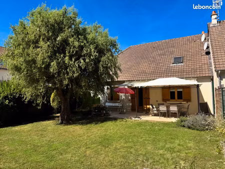maison t4 110m² + sous-sol 75m² - st-cyr - pac réversible & jardin