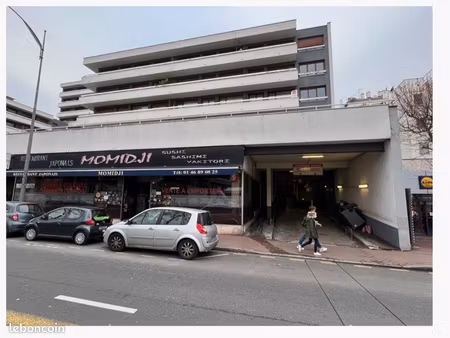 parking à louer à sèvres