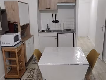 location studio meublé de 24 m2 très bon état centre ville de felletin