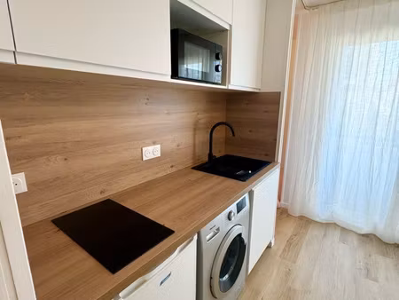t1 bis meublé 25 m² – vincent gâche – balcon