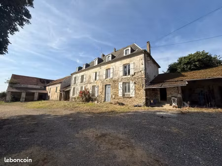 maison 7 pièces 250 m²