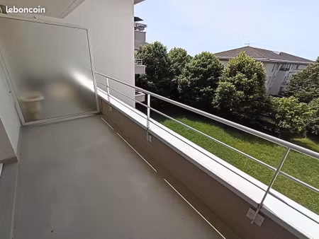 3 appartement t3 69.95m2 / 900 loyer + 90 charges - quartier du perray - garage fermé en s