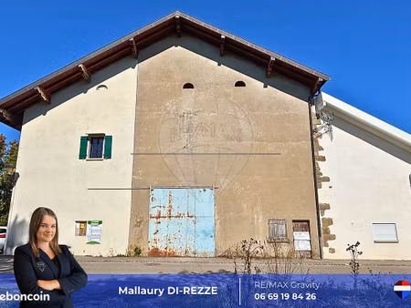 maison 1 pièce 108 m²