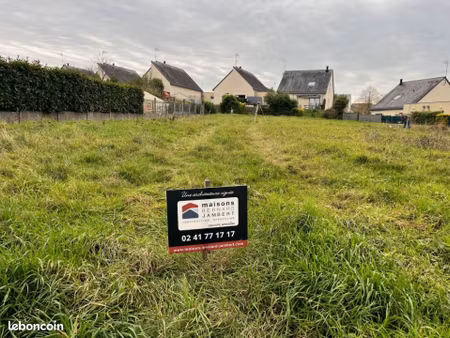terrain 324 m² becon les granits