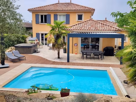 maison 5 pièces 125m²