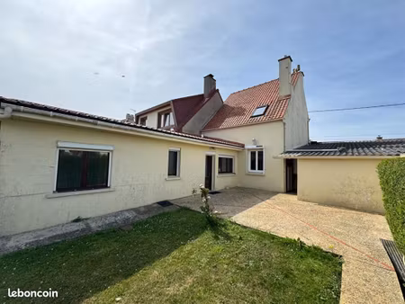 maison 4 pièces 82 m²
