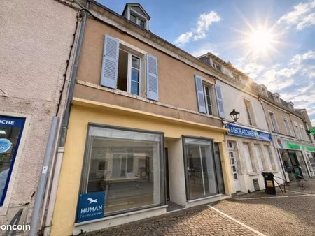 immeuble 140 m² deols