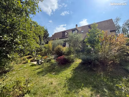 maison 6 pièces 200 m²