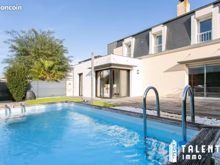 maison 7 pièces 175 m²