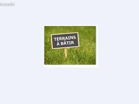 terrain 720 m² missy