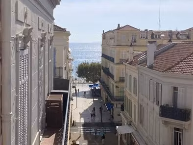 3 chambres meublé vue mer 90 m2 saint-raphaël - pros et équipes en déplacement - au mois