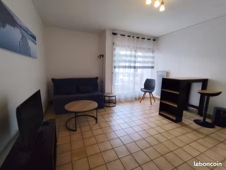 studio meublé à louer nimes