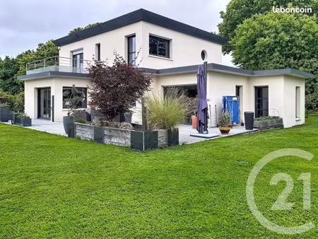 maison 7 pièces 210 m²