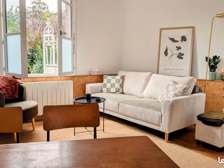 partage de bureau/cabinet