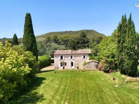 mas 7 pièces 170 m²