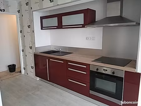 apt en parfait état 2 chambres volets roulants