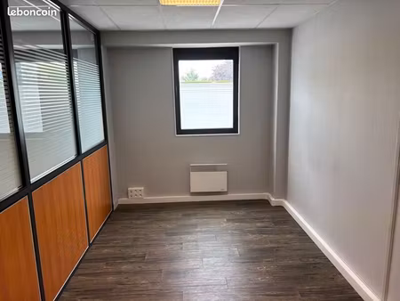 bureaux 50 m²