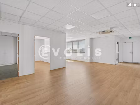 bureaux 278 m²