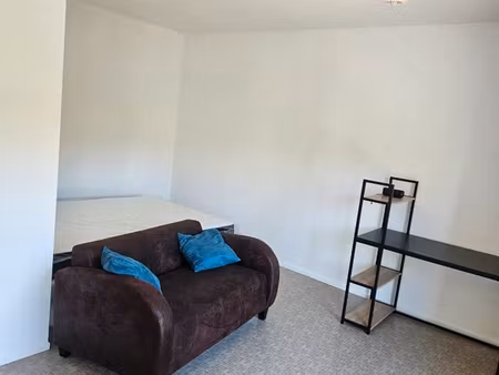 studio meublé 31m2 metz - parking + garage