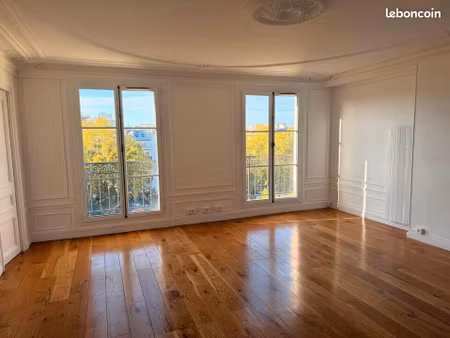 bureaux 331 m²