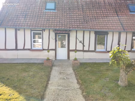 maison se situant à la chaussée