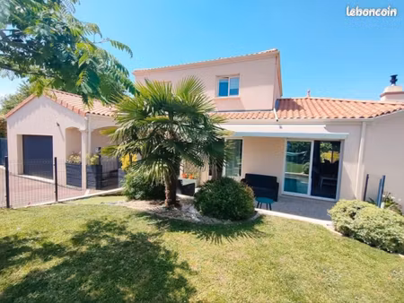 maison familiale de 193 m² + t2 bis – vue nature – saint andré d’ornay