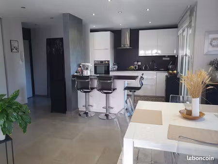 beau t3 securise residence du chateau