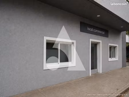 local d'activité 165 m²