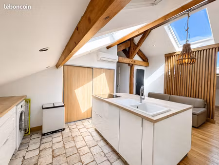 grand studio coup de cœur au dernier étage à villemoisson-sur-orge