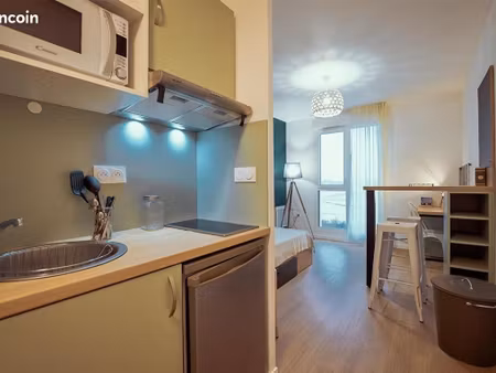 studio 1 pièce 18 m²