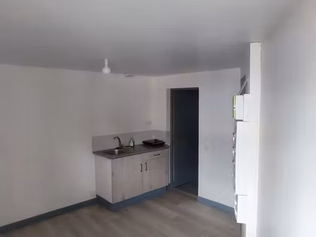 local 12 m² falaise