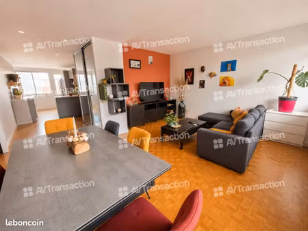 beau t4 de 97 m²- suite parentale– cave-parking - métro mermoz
