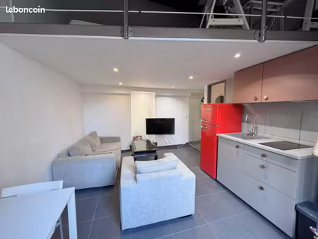 studio 1 pièce 25 m²