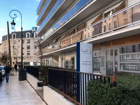 studio meuble avec balcon pour etudiants