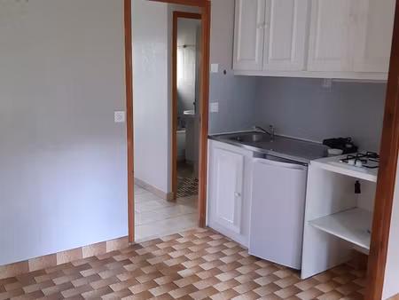 studio 25m²  275+67charges chauffage compris