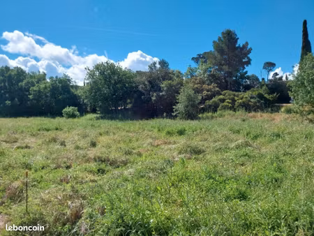 terrain 407 m² frejus