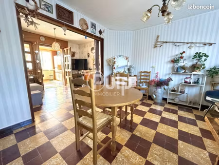 maison 5 pièces 104 m²
