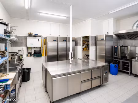 à vendre – fonds de commerce – laboratoire de cuisine neuf – bordeaux centre (fondaudège)